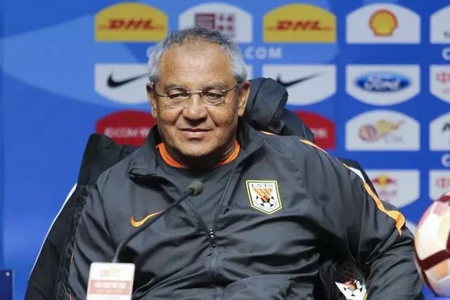 开云精彩平台 -包含印第安纳步行者迎亚冠关键赛，集结日回应争议，质疑声仍在，控场能力受关注的词条